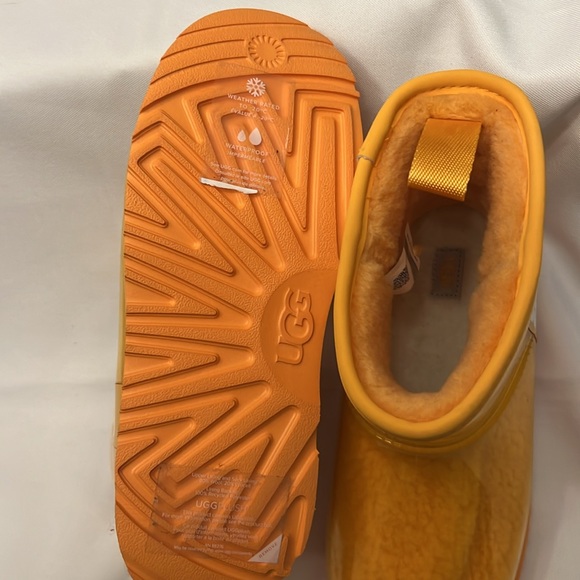 UGG Waterproof Boots size USA 5 23.5 centimeter - Picture 7 of 8